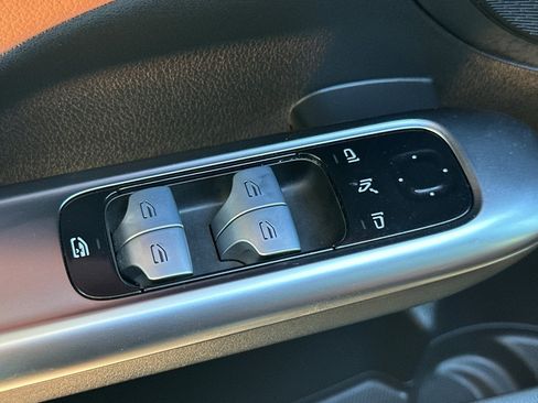 Certified 2023 Mercedes-Benz C 300 4MATIC Sedan image 13