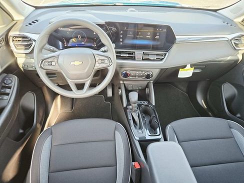 New 2026 Chevrolet TrailBlazer LS w/ LS Convenience Package FWD image 9
