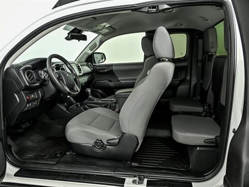 Used 2019 Toyota Tacoma SR w/ SX Package RWD image 17