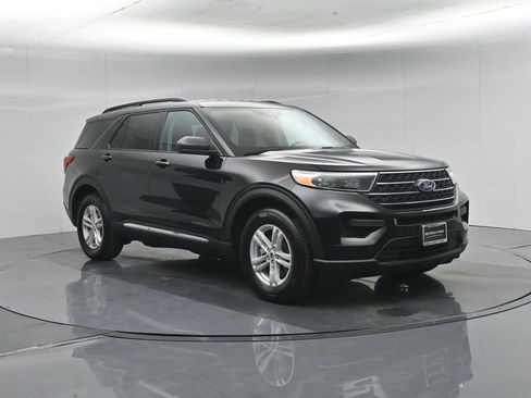 Used 2024 Ford Explorer XLT RWD image 53