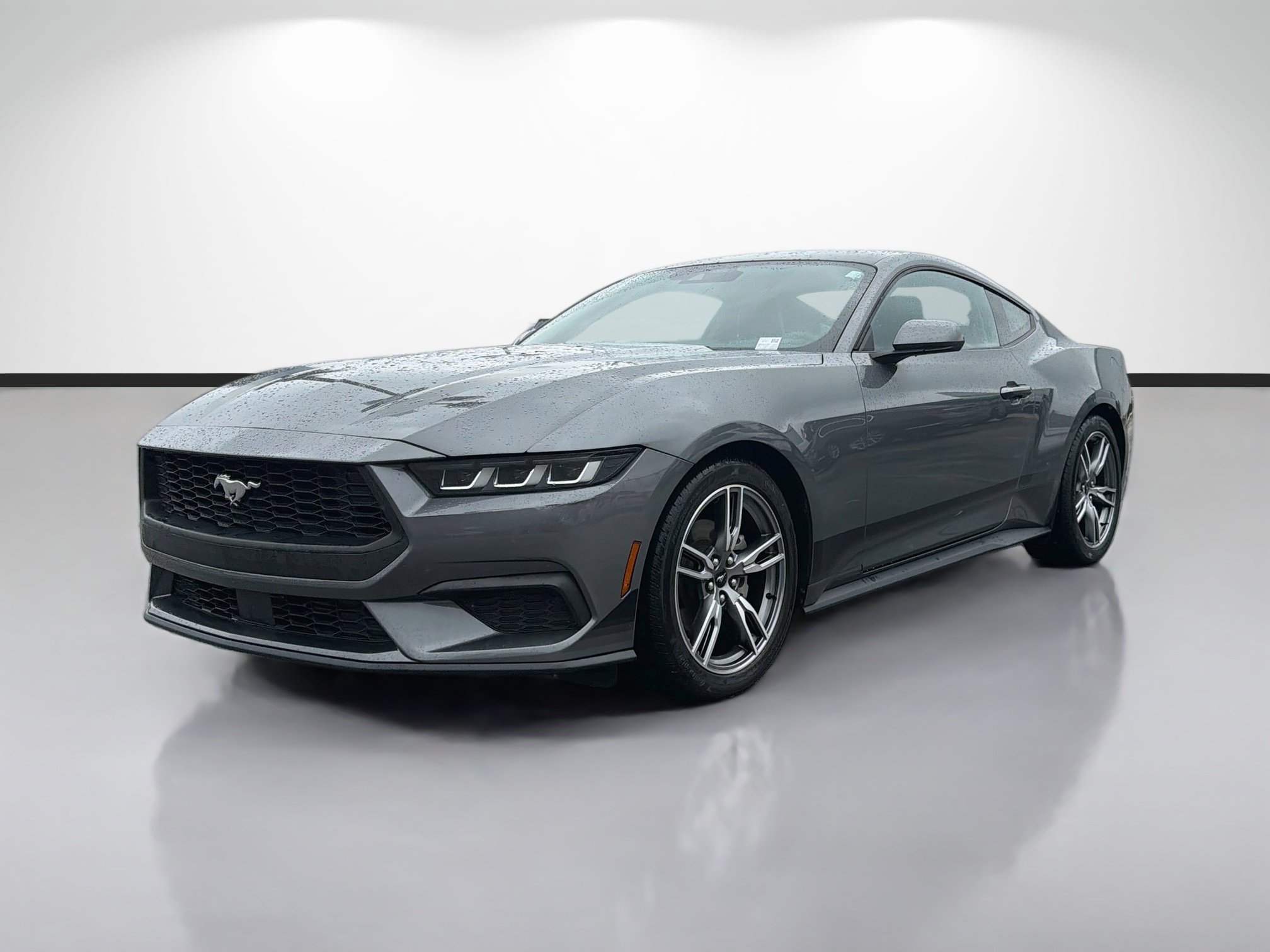 Used 2024 Ford Mustang Coupe RWD image 7