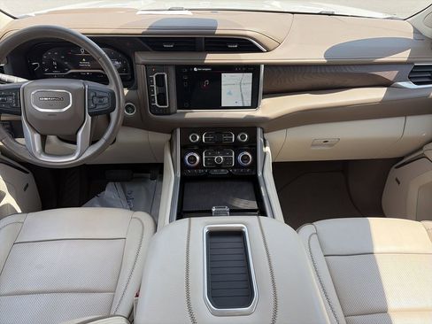 Used 2023 GMC Yukon Denali AWD/4WD image 14