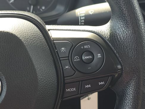 Used 2024 Toyota Corolla LE image 7