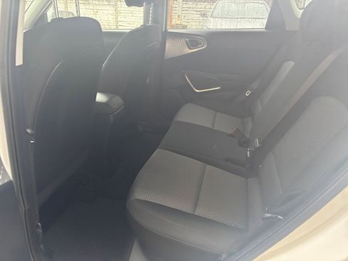 Used 2025 Kia Soul LX w/ LX Technology Package image 35