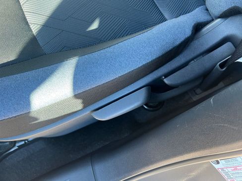 Used 2025 Nissan Versa SV image 22