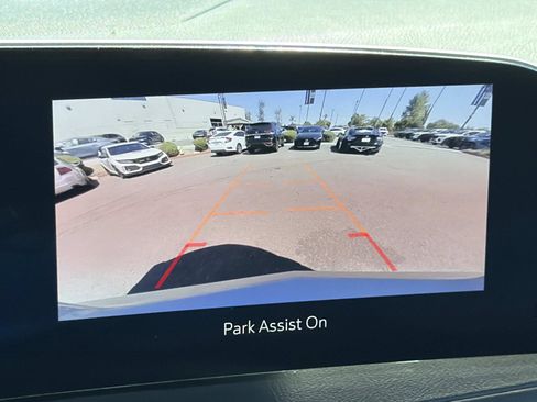 Used 2024 Cadillac XT4 Premium Luxury image 12