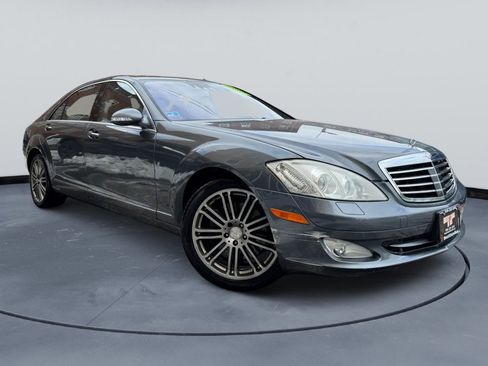 Used 2009 Mercedes-Benz S 550 4MATIC image 2