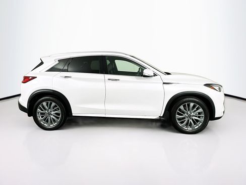 Used 2024 INFINITI QX50 Luxe AWD/4WD image 10