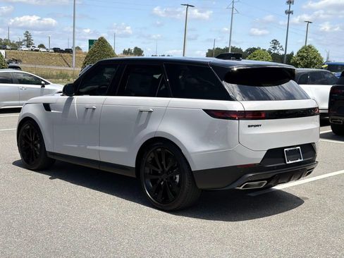 New 2026 Land Rover Range Rover Sport SE AWD/4WD image 3