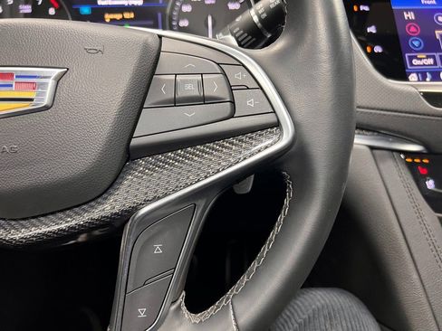 Used 2025 Cadillac XT5 Sportv w/ Technology Package image 18