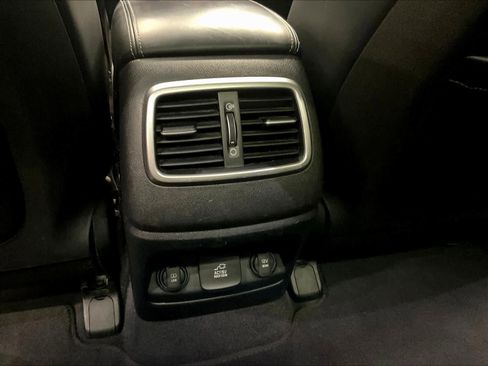 Used 2019 Kia Sorento SX FWD image 34