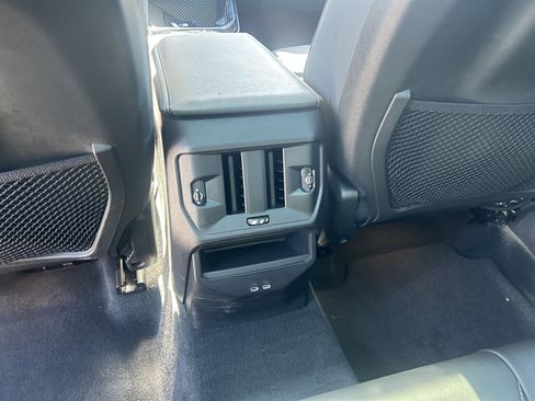 Used 2025 BMW X3 xDrive30i AWD/4WD image 12