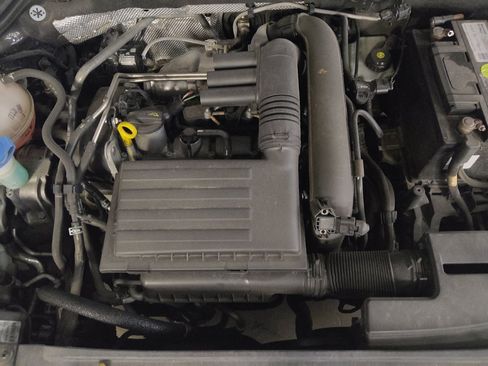 Used 2018 Volkswagen Jetta SE FWD image 30