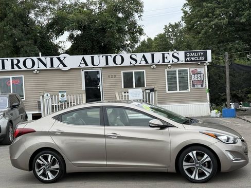Used 2014 Hyundai Elantra Limited FWD image 5