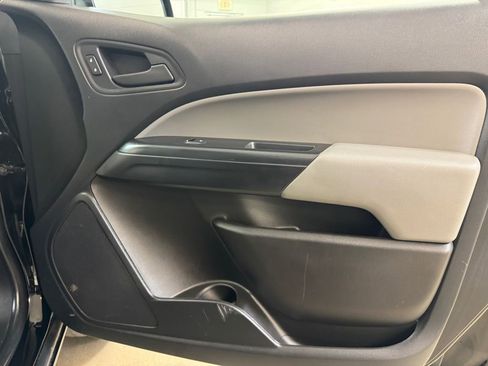 Used 2020 Chevrolet Colorado W/T image 22