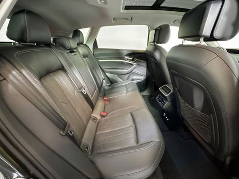 Used 2019 Audi e-tron Premium Plus w/ Cold Weather Package image 26