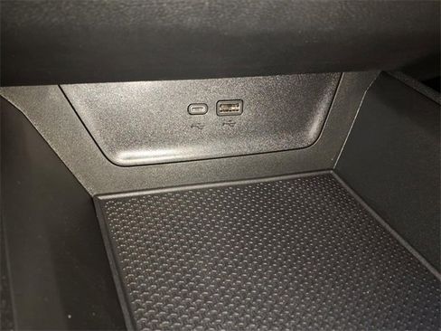 New 2026 Chevrolet Equinox RS image 18