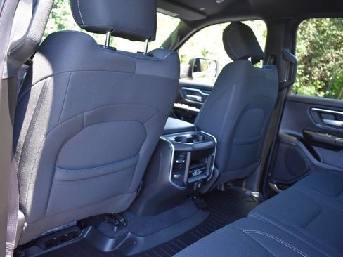 Used 2025 RAM 1500 Big Horn AWD/4WD image 28