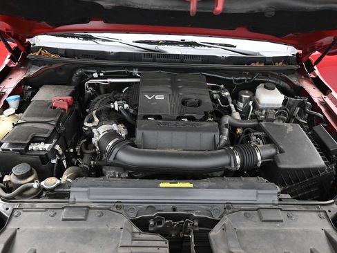 Used 2023 Nissan Frontier SV image 21