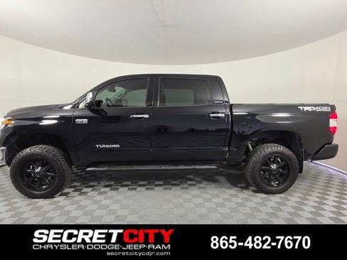 Used 2021 Toyota Tundra Limited w/ Limited Premium Package AWD/4WD image 4