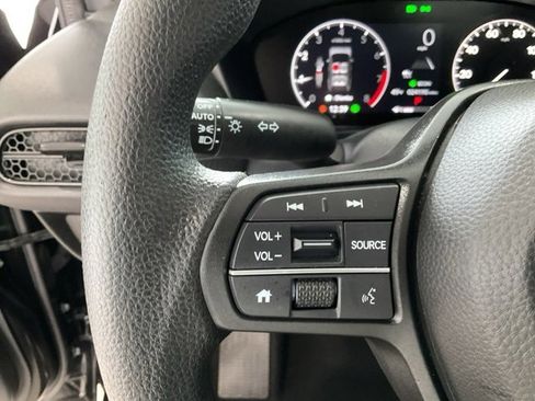 Certified 2025 Honda HR-V LX image 10