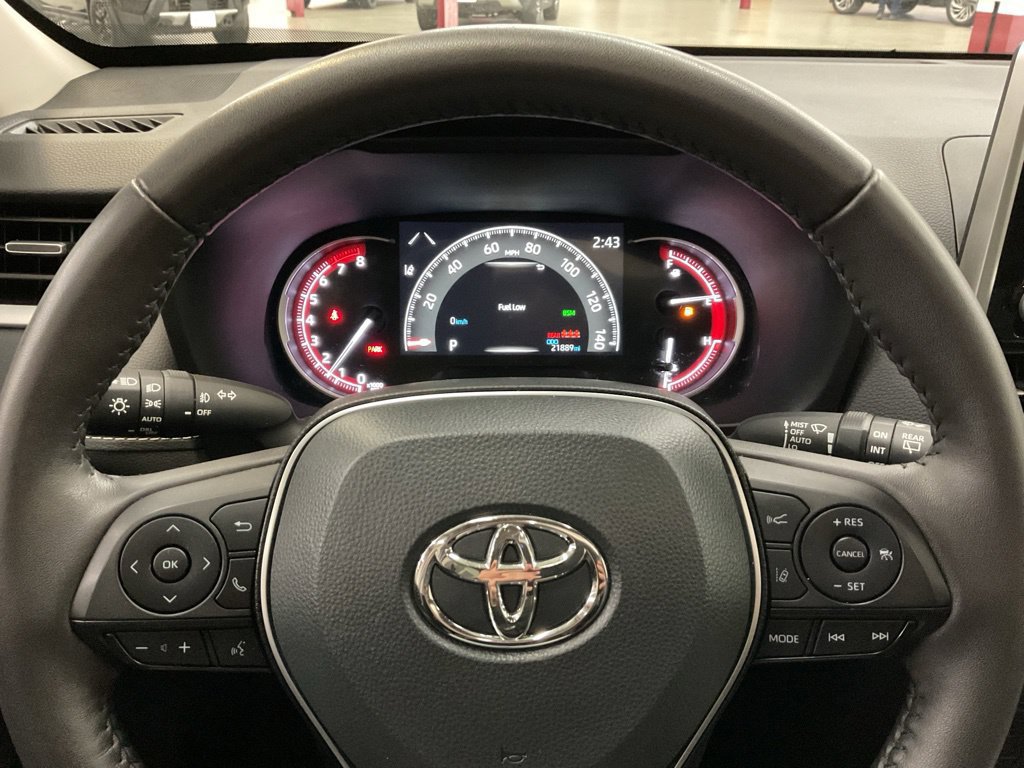 Used 2025 Toyota RAV4 XLE Premium w/ Weather Package AWD/4WD image 13