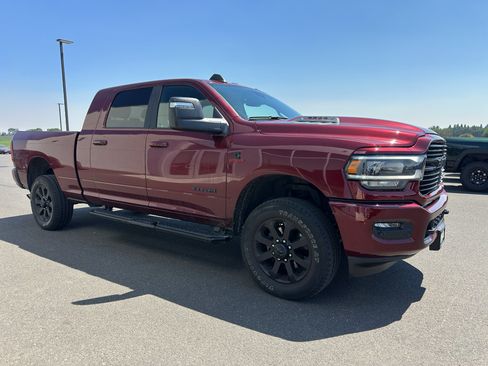Used 2024 RAM 2500 Laramie w/ Night Edition AWD/4WD image 4