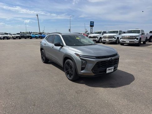 New 2026 Chevrolet Trax ACTIV w/ Driver Confidence Package FWD image 4