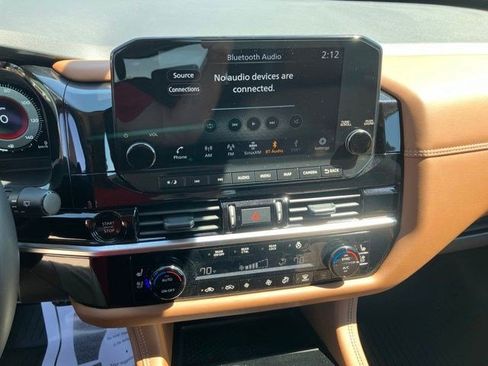 Used 2025 Nissan Pathfinder Platinum w/ Cargo Package AWD/4WD image 17