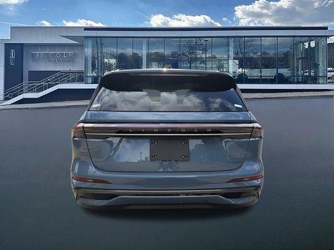 New 2026 Lincoln Nautilus Reserve w/ Jet Appearance Package AWD/4WD image 7