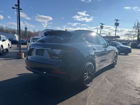 Used 2022 Maserati Levante Modena S AWD/4WD image 2