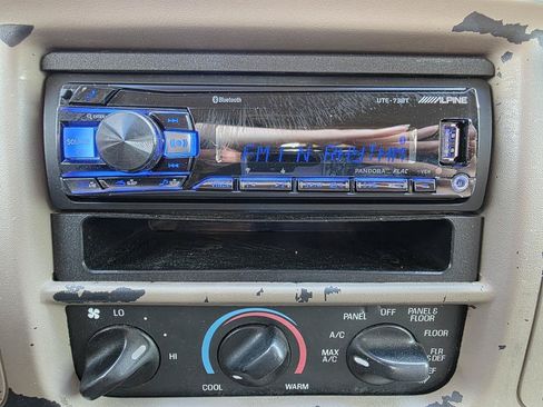 Used 2003 Ford F150 XL RWD image 17
