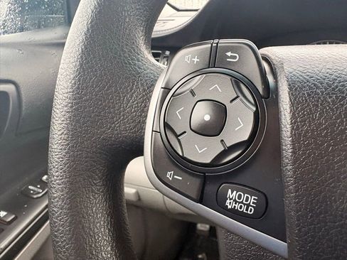 Used 2014 Toyota Camry LE image 29