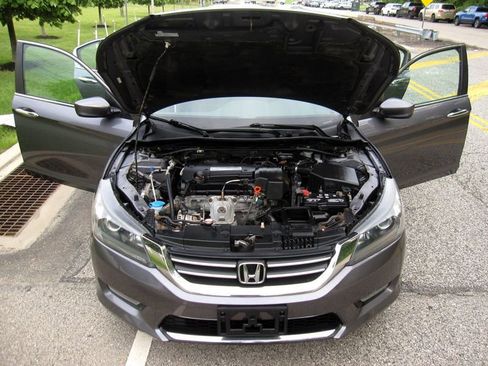 Used 2013 Honda Accord Sport image 28