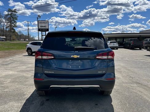 Used 2024 Chevrolet Equinox LT AWD/4WD image 4