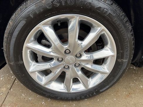 Certified 2017 Jeep Cherokee Limited image 9