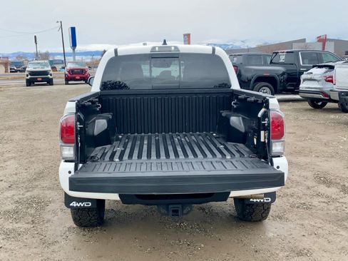 Used 2023 Toyota Tacoma TRD Off-Road w/ Technology Package image 16