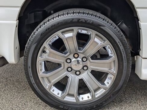 Used 2003 GMC Yukon XL Denali image 28