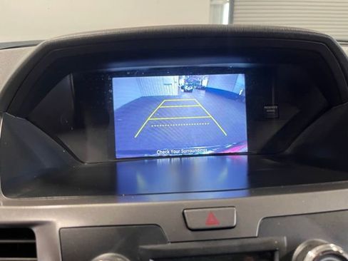 Used 2017 Honda Odyssey SE image 26