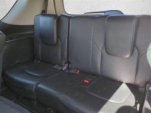 Used 2023 Nissan Armada SL image 18