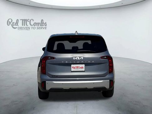 Used 2024 Kia Telluride LX FWD image 4