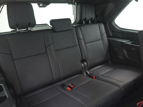 Used 2025 Toyota Sequoia Platinum image 16