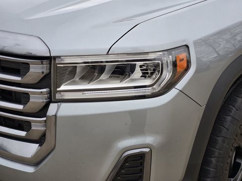 Used 2023 GMC Acadia AT4 w/ Technology Package AWD/4WD image 8