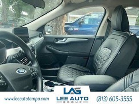 Used 2020 Ford Escape SE image 4