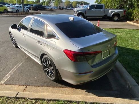 Used 2023 Honda Civic EX image 29