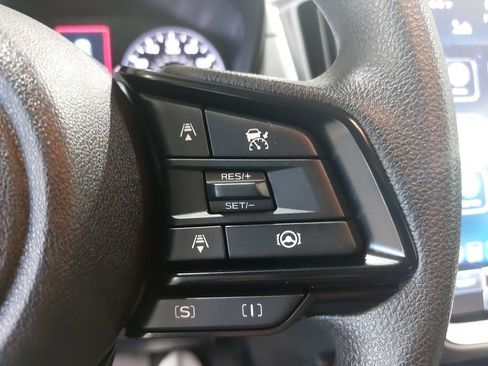 Used 2024 Subaru Crosstrek 2.0i Premium AWD/4WD image 17