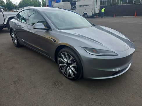 Used 2025 Tesla Model 3 RWD image 6