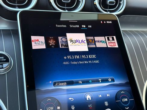 Used 2026 Mercedes-Benz GLC 300 4MATIC image 17