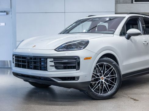 New 2026 Porsche Cayenne AWD/4WD image 20