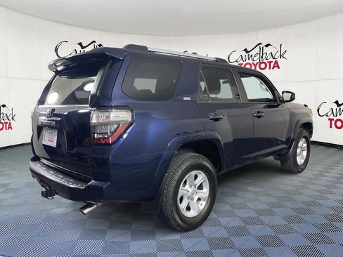 Used 2019 Toyota 4Runner SR5 AWD/4WD image 7